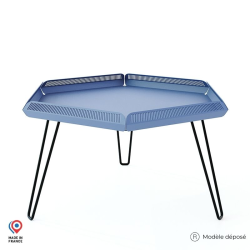 Table de jardin en acier Céleste coloris bleu avec pieds épingle noirs