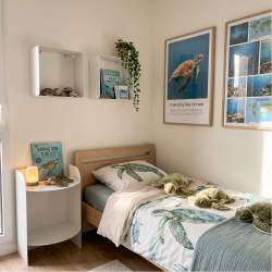 Étagère murale Améthyste, coloris Blanc, dans une chambre.