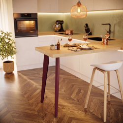 Pied de table mange-debout en acier Opale, coloris red Brown, dans une cuisine.